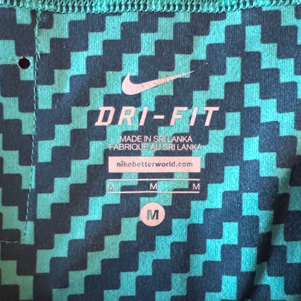 Nike Teal and Black Chevron Capris - Picture 2 of 4